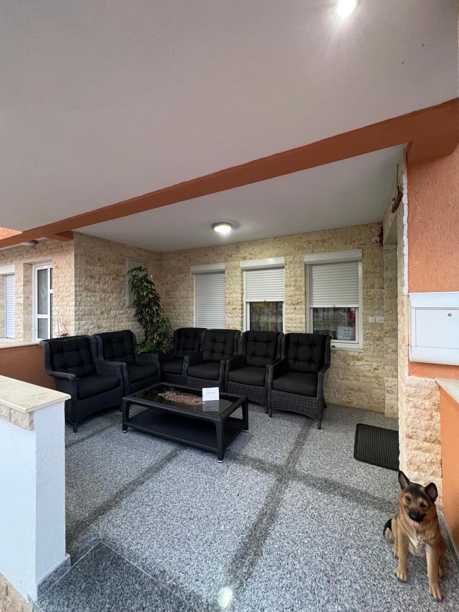 Apartments Zalli Ulcinj Extérieur photo