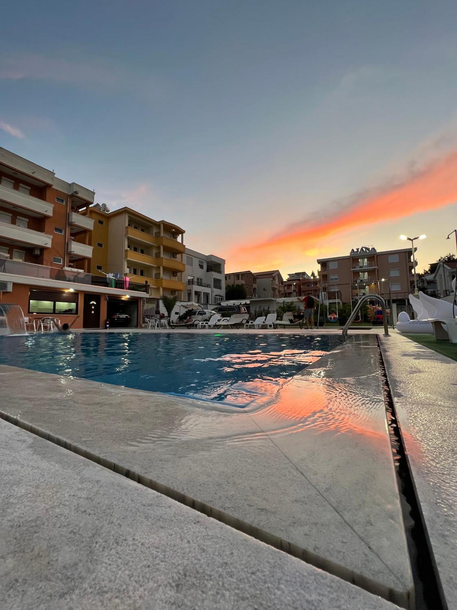 Apartments Zalli Ulcinj Extérieur photo
