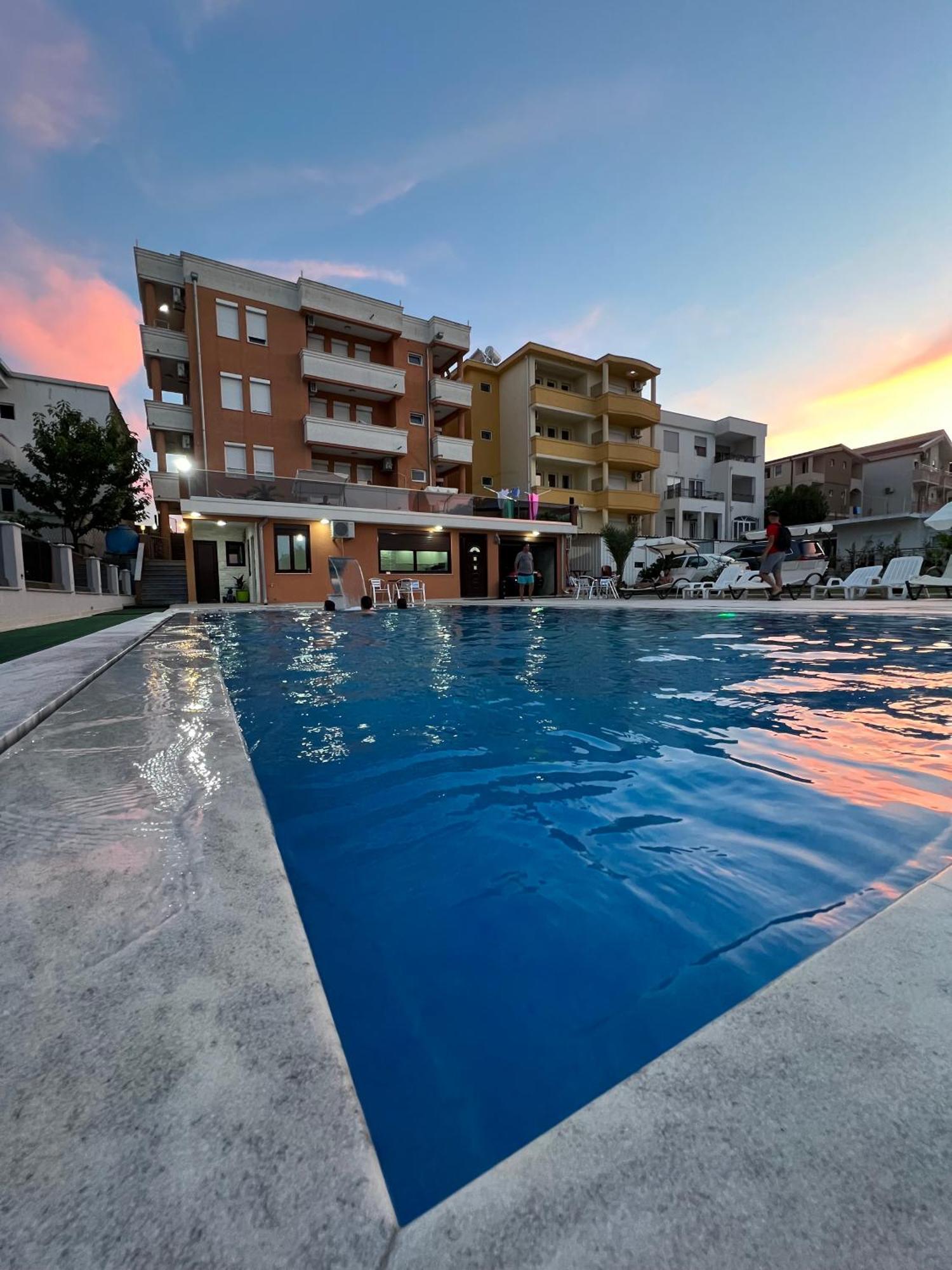 Apartments Zalli Ulcinj Extérieur photo