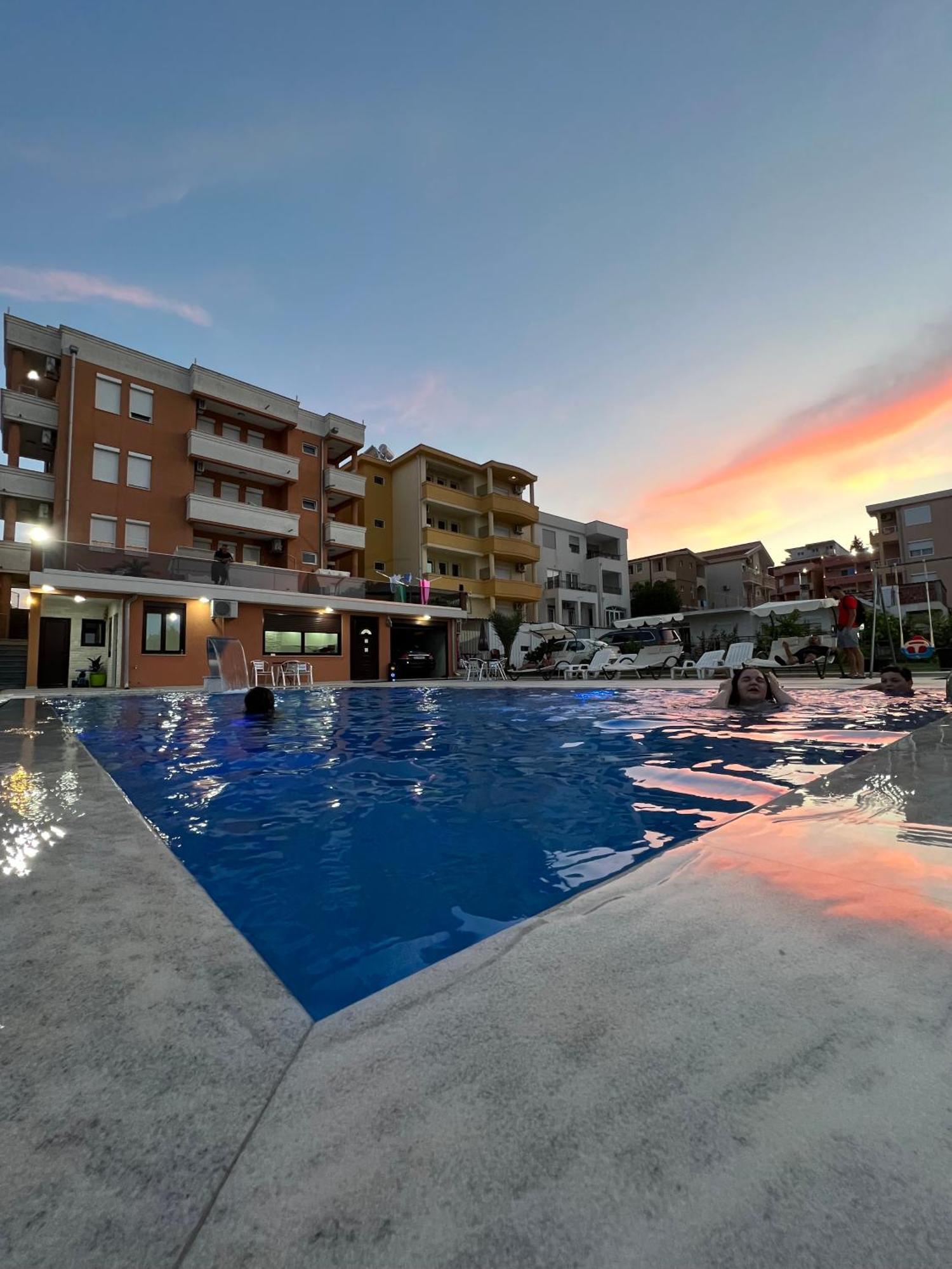 Apartments Zalli Ulcinj Extérieur photo